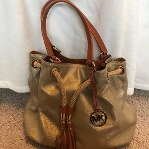 Perfect condition Micheal Kord purse